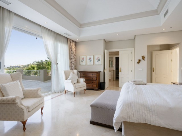 7 Bedrooms Villa in Nueva Andalucía