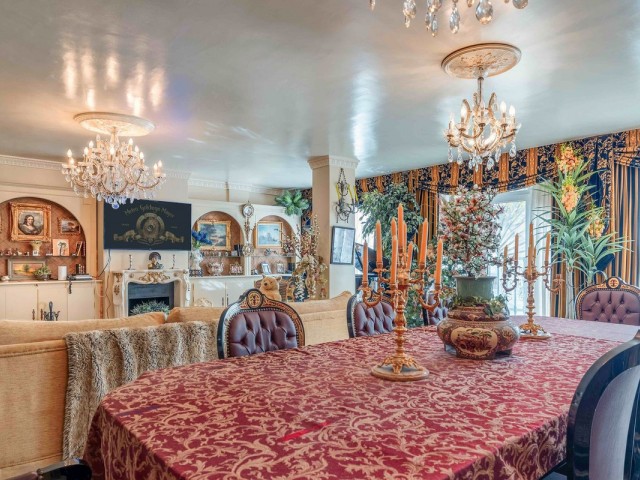 4 Bedrooms Apartment in Estepona