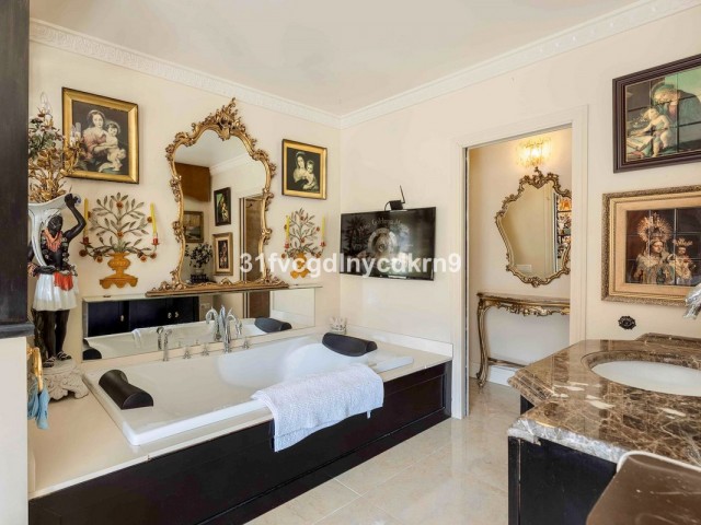 4 Makuuhuoneen Huoneisto Estepona