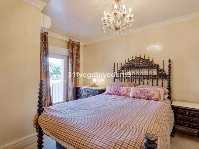 4 Makuuhuoneen Huoneisto Estepona