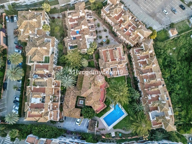 4 Makuuhuoneen Huoneisto Estepona