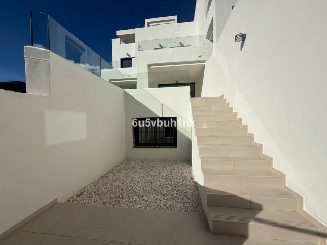 4 Bedrooms Townhouse in Benalmadena