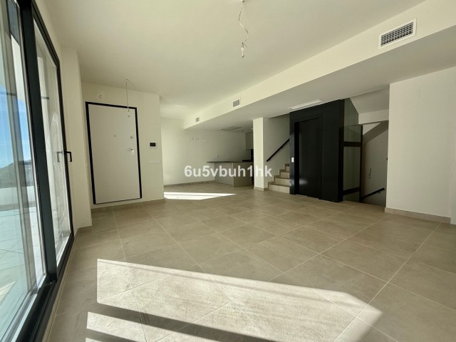 4 Bedrooms Townhouse in Benalmadena