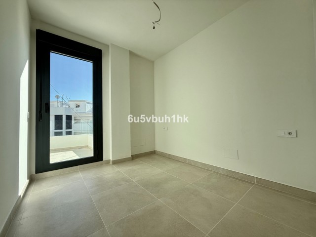 4 Bedrooms Townhouse in Benalmadena