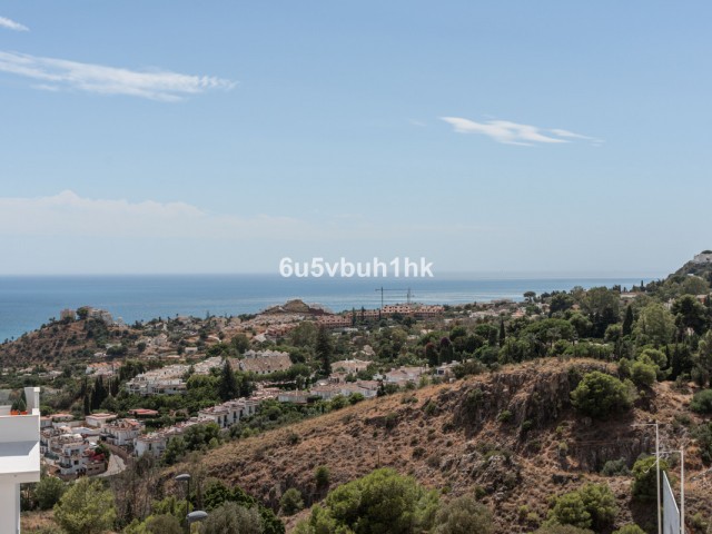 4 Bedrooms Townhouse in Benalmadena