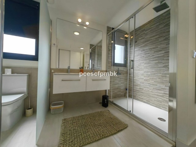 3 Bedrooms Apartment in Estepona