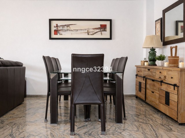 Adosado con 4 Dormitorios  en Manilva