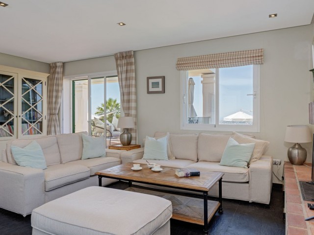 6 Bedrooms Villa in Mijas