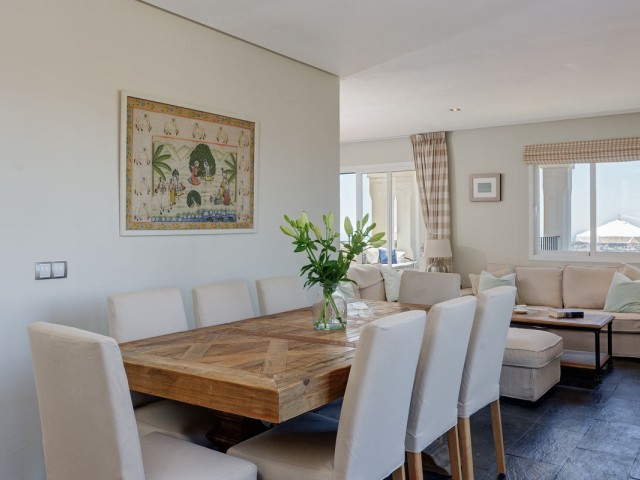 6 Bedrooms Villa in Mijas