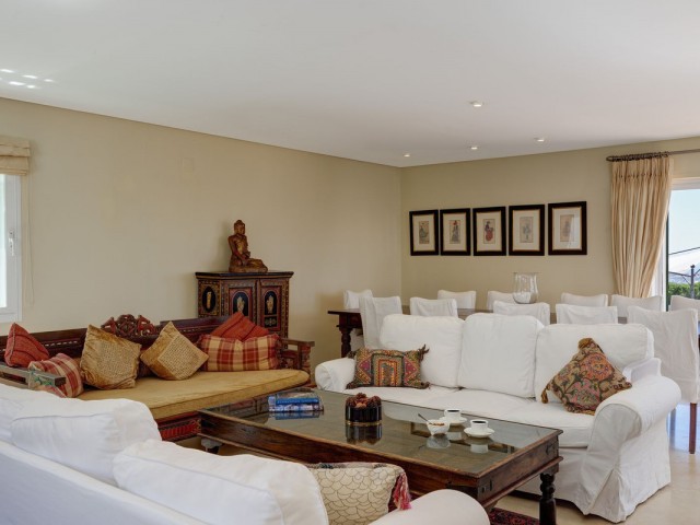 6 Bedrooms Villa in Mijas