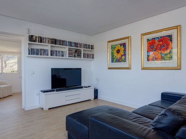 6 Bedrooms Villa in Mijas