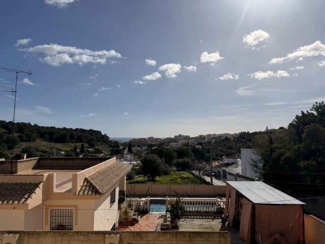 4 Bedrooms Villa in Torremolinos