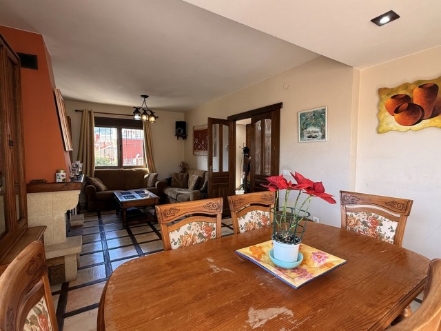 4 Bedrooms Villa in Torremolinos