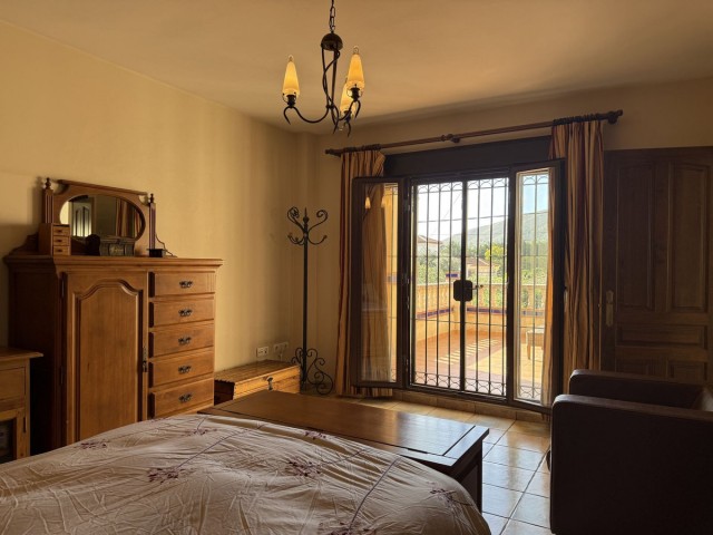 4 Bedrooms Villa in Torremolinos