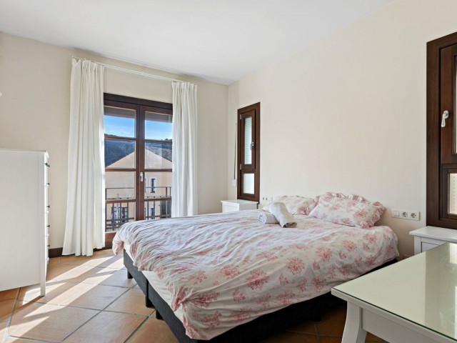 4 Bedrooms Townhouse in Benahavís