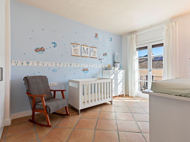 4 Bedrooms Townhouse in Benahavís