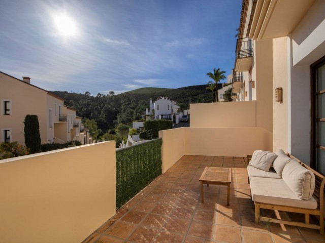 4 Bedrooms Townhouse in Benahavís