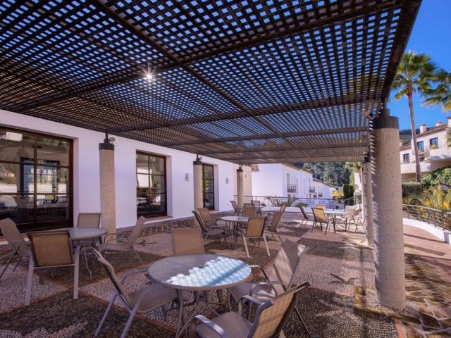 4 Bedrooms Townhouse in Benahavís