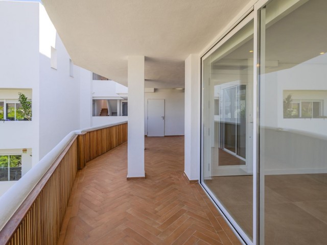 2 Bedrooms Apartment in Nueva Andalucía