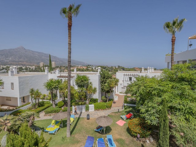 2 Bedrooms Apartment in Nueva Andalucía