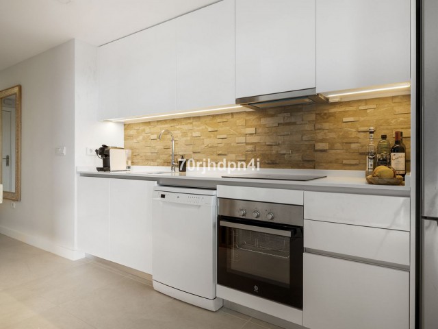 2 Bedrooms Apartment in Estepona