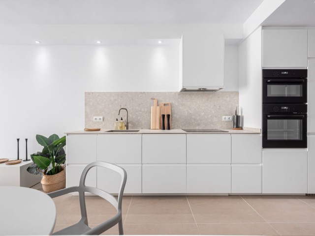 2 Bedrooms Apartment in Nueva Andalucía