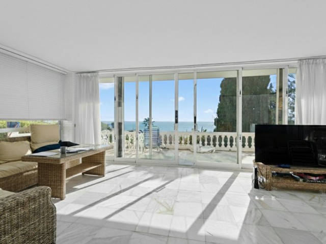 5 Bedrooms Villa in Benalmadena