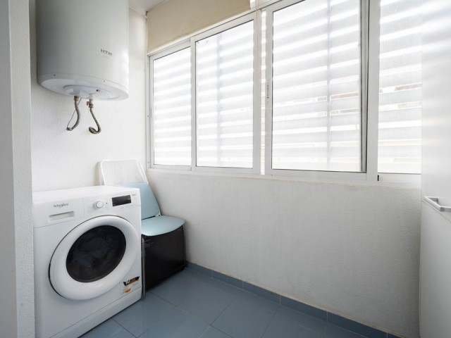 Apartamento con 4 Dormitorios  en Marbella