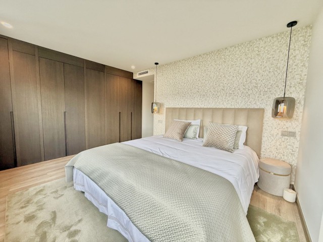 5 Bedrooms Apartment in Puerto Banús