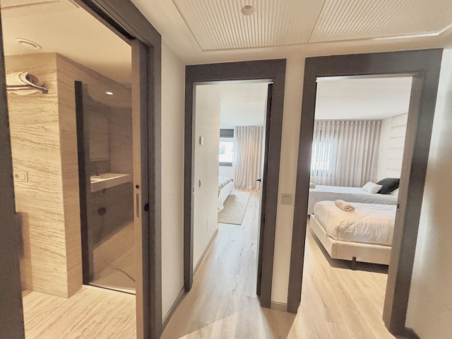5 Bedrooms Apartment in Puerto Banús