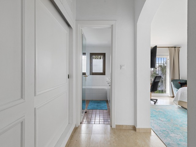 3 Bedrooms Townhouse in Estepona