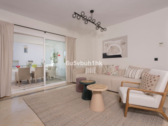 3 Bedrooms Apartment in Estepona