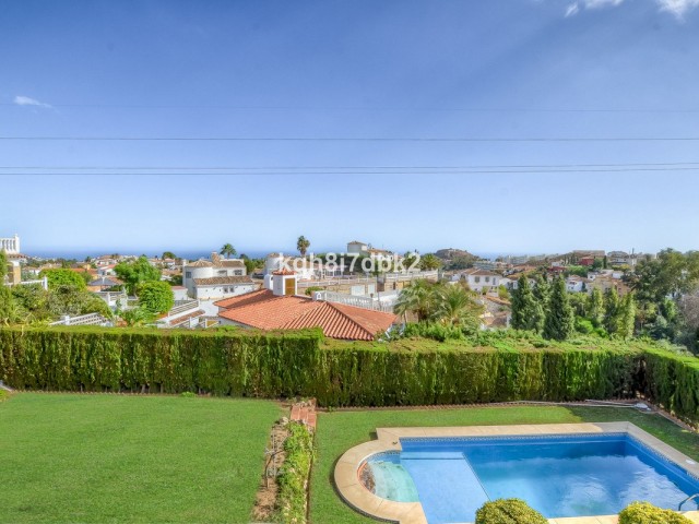 10 Bedrooms Villa in Benalmadena