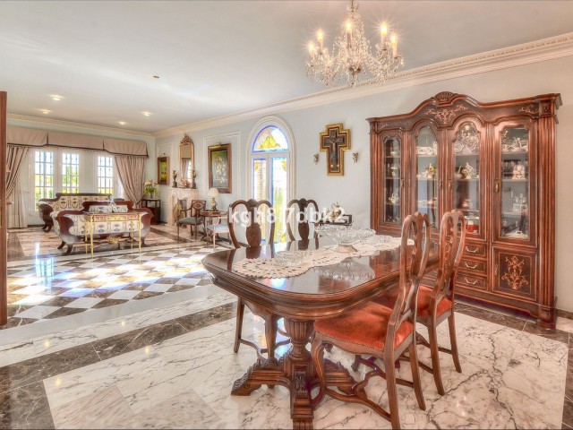 10 Bedrooms Villa in Benalmadena