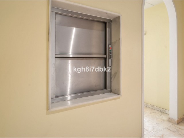 10 Bedrooms Villa in Benalmadena