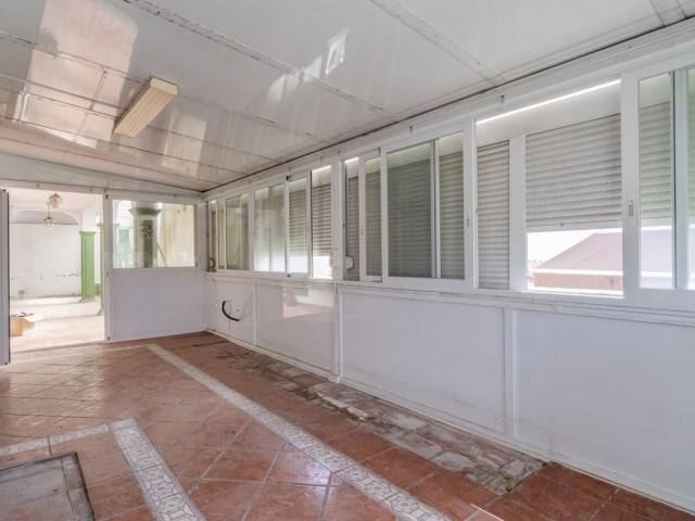 Villa con 4 Dormitorios  en Marbella