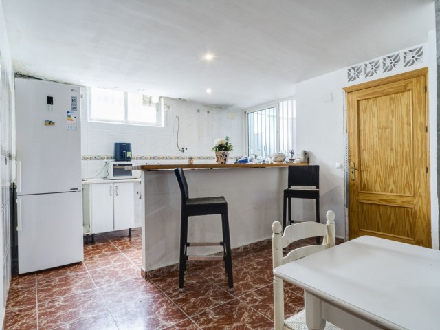 Villa con 4 Dormitorios  en Marbella