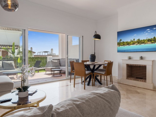 3 Bedrooms Apartment in Benahavís