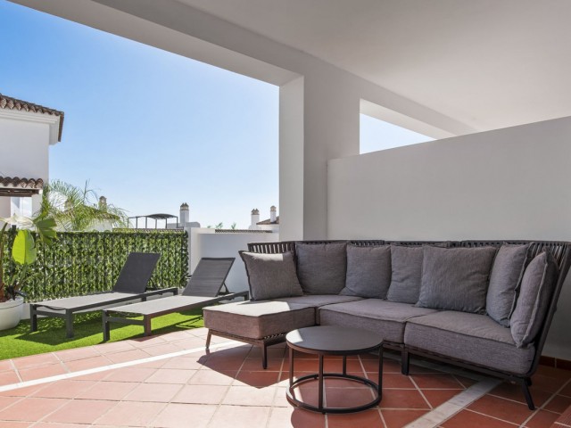 3 Bedrooms Apartment in Benahavís