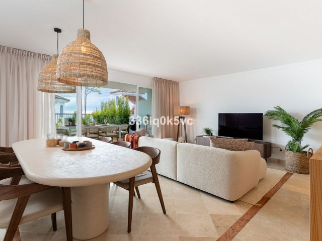 3 Bedrooms Apartment in Benahavís