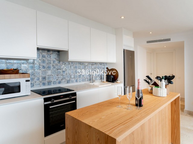 3 Bedrooms Apartment in Benahavís