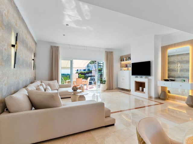 Apartment, El Paraiso, R5188291