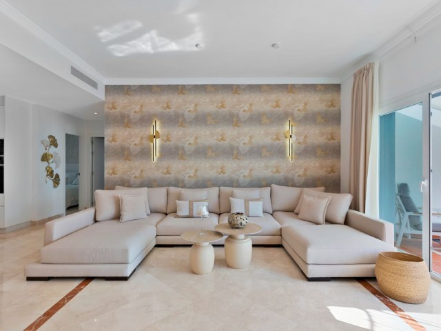 Apartment, El Paraiso, R5188291