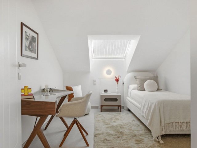 5 Bedrooms Apartment in Nueva Andalucía