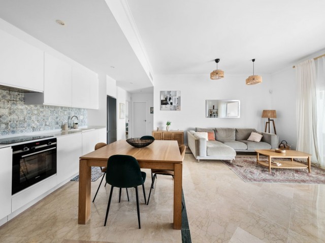 3 Bedrooms Apartment in Benahavís