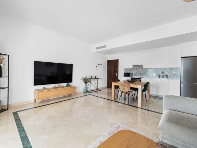 3 Bedrooms Apartment in Benahavís