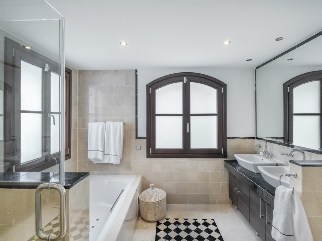 6 Soveroms Villa i El Madroñal