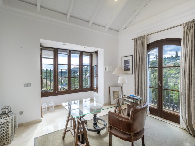 6 Soveroms Villa i El Madroñal