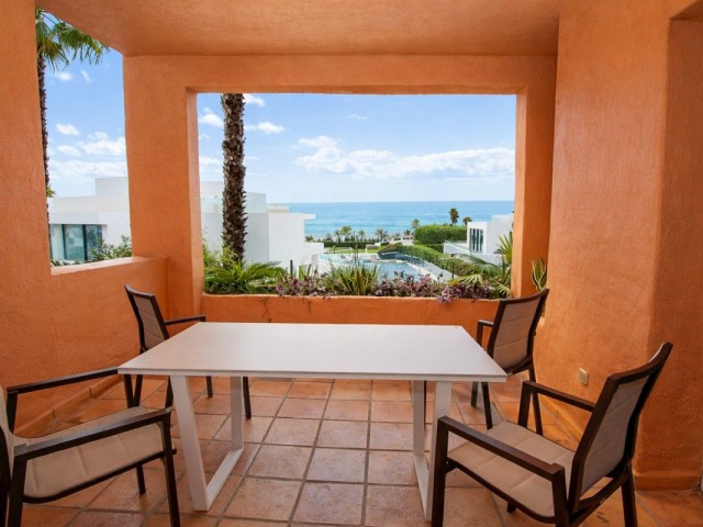 Apartamento con 2 Dormitorios  en Marbella