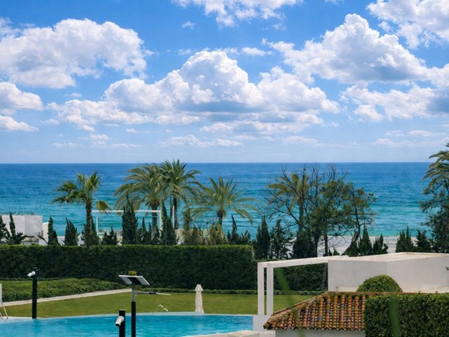 Apartamento con 2 Dormitorios  en Marbella